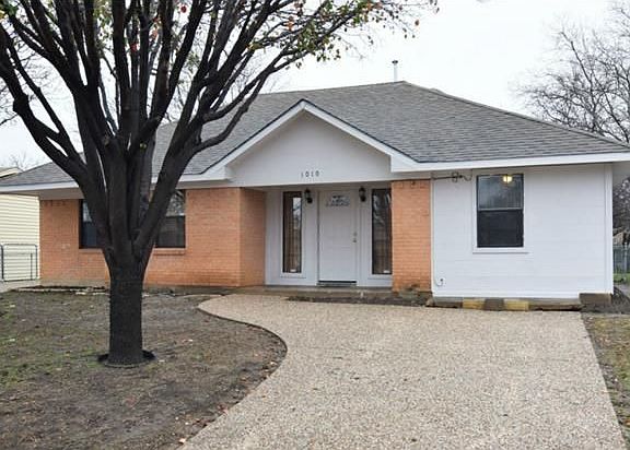 2nd image of 1010 Glynn Dr