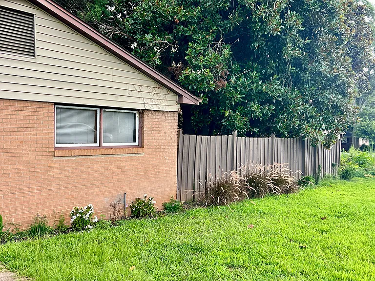101 Bedford Rd #A — Photo 2