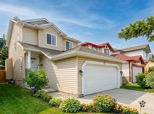 6 N Bridlecreek Ter SW, Calgary, AB T2Y 3N6