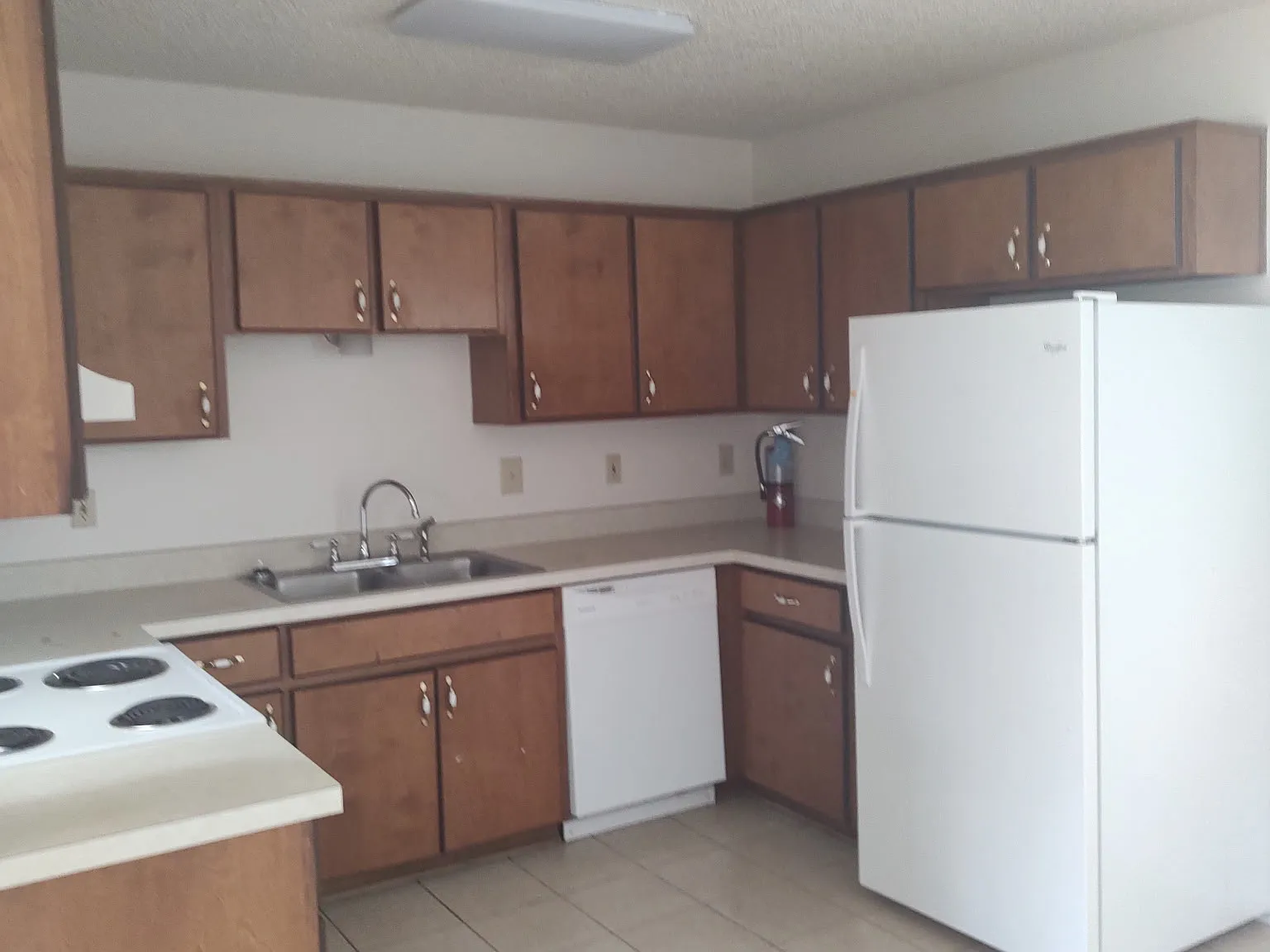 2 bed, 1000 sqft, $1,200 — Photo 2
