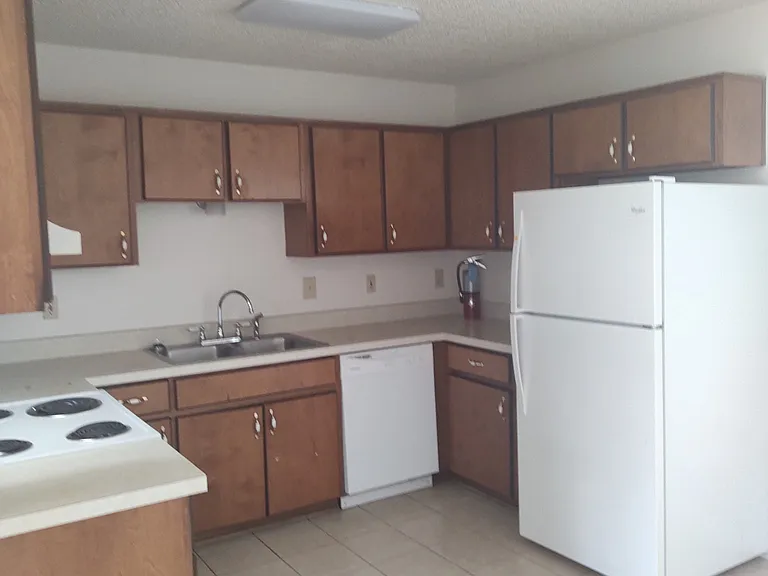 409 N Hansell St #409 — Photo 2