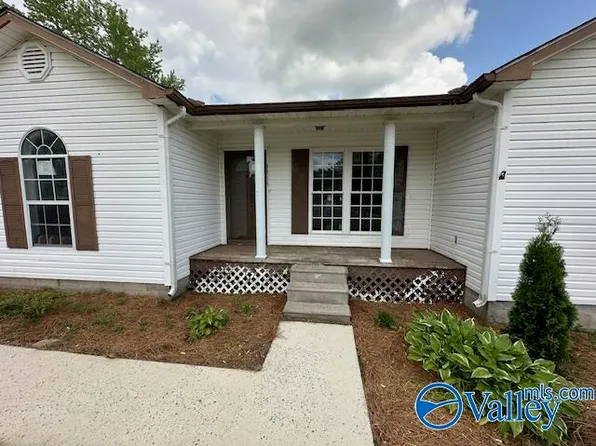 4884 Martling Rd, Albertville, AL 35951