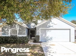 2342 Barons Ct, Tavares, FL 32778