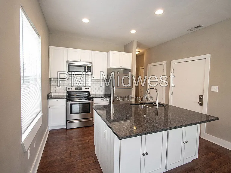 2029 N College Ave #A — Photo 7