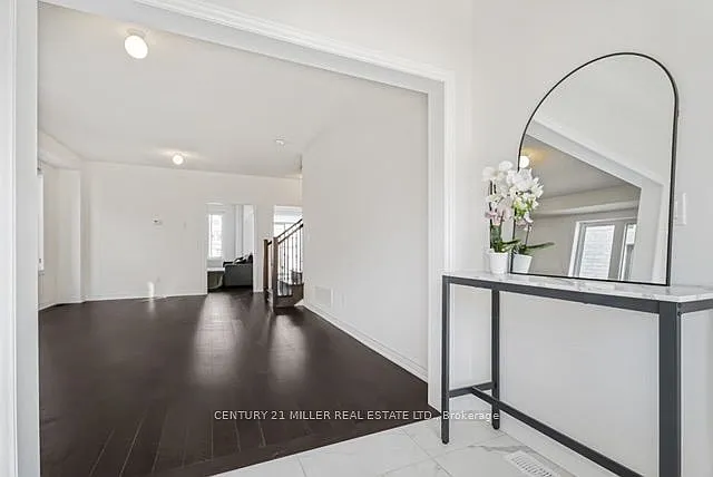 4 bed, $4,000 — Photo 4
