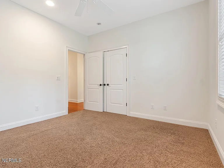 108 Hammerstone Cir — Photo 28