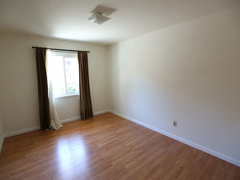 3112 Deakin St #1 — Photo 6