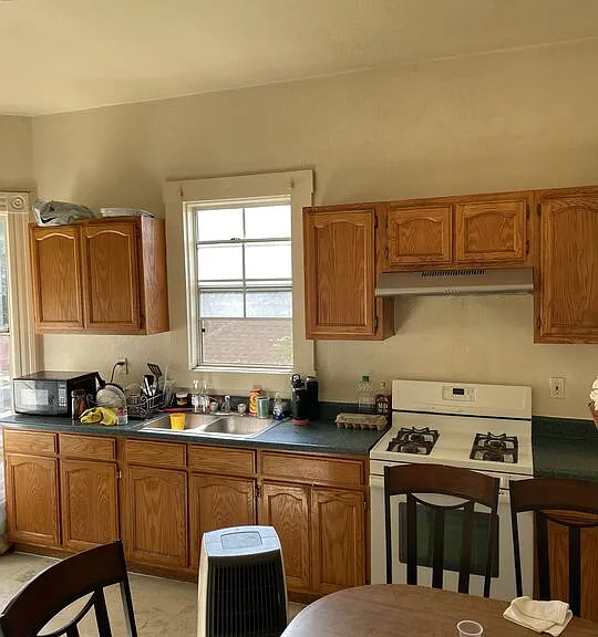 1249 W 25th St #1251-1/2 — Photo 5