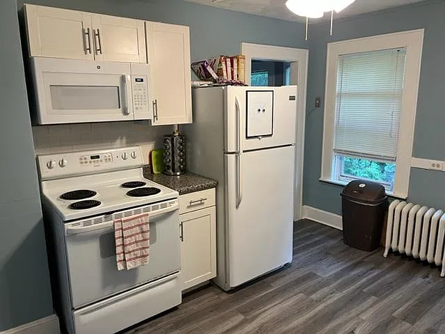 2 bed, 1000 sqft, $1,600 — Photo 2