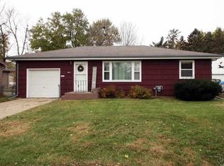 3017 S Willow Ave, Sioux Falls, SD 57105