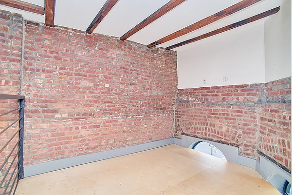 Rented by Keller Williams NYC | media 9