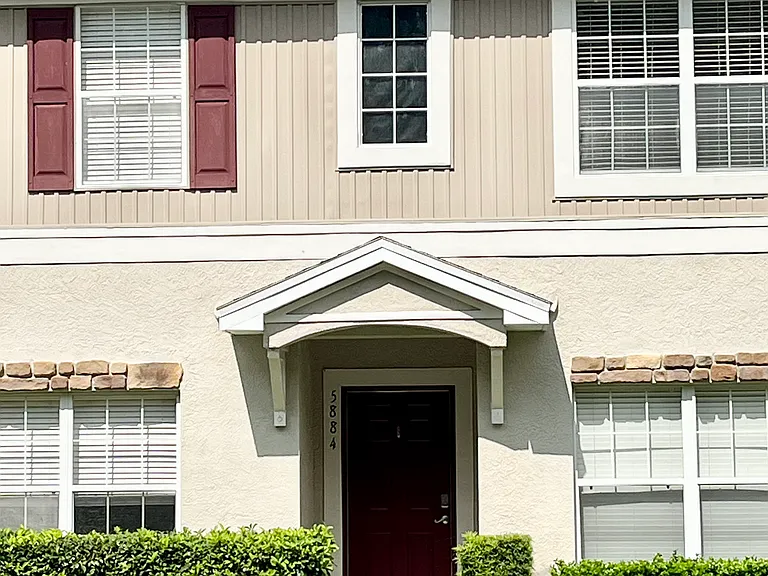 5884 Fishhawk Ridge Dr — Photo 1