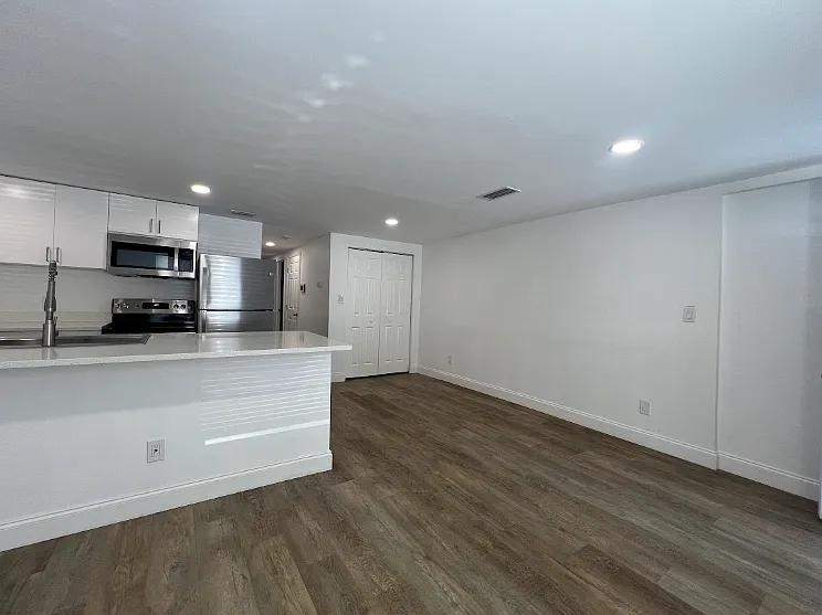 Newly Renovated 3BR/2BA Broadway Ave, Jacksonville — Photo 4