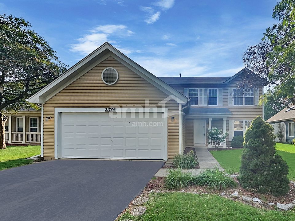 1st image of 21744 W Knollwood Dr