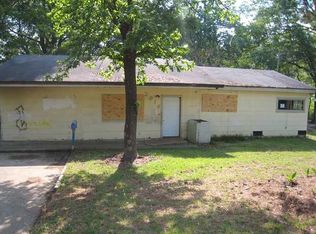 2814 Charleston Dr, Jackson, MS 39212