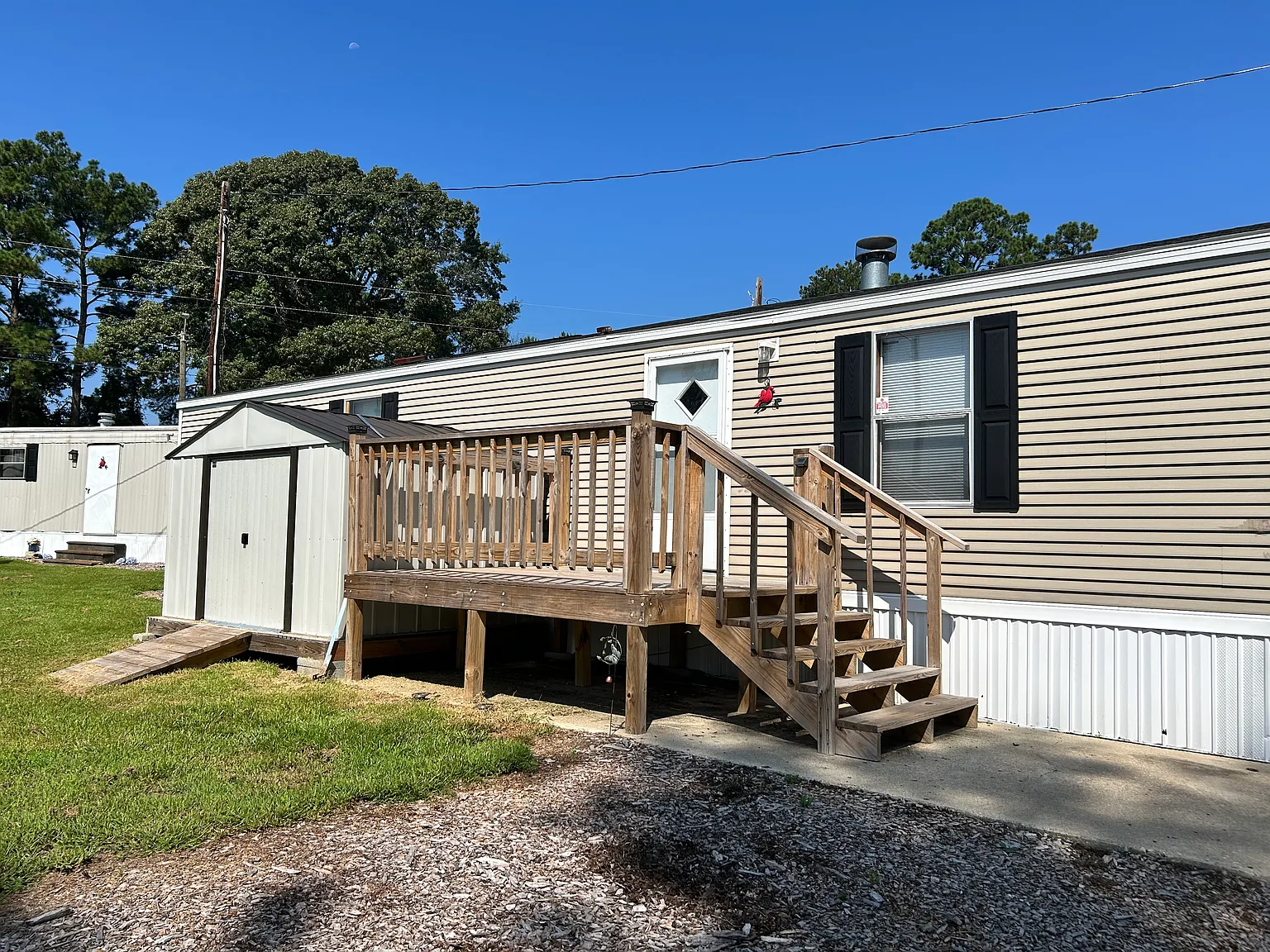 3 bed, 1100 sqft, $1,400 — Photo 1