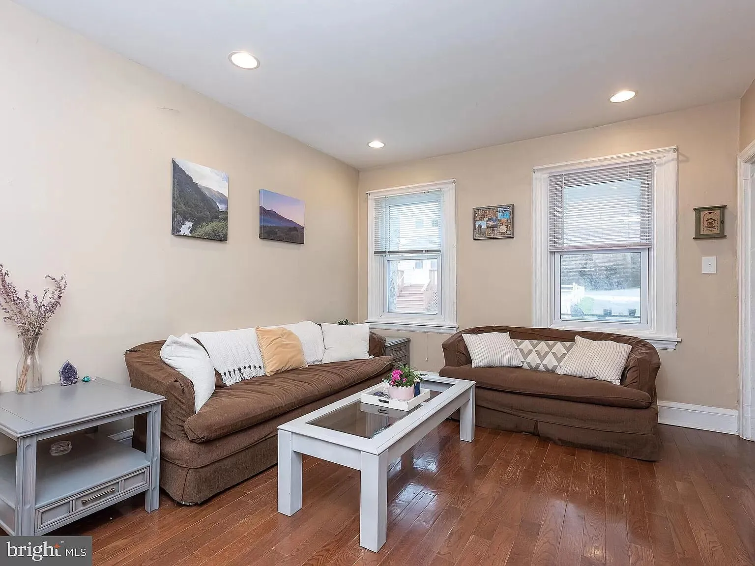 2 bed, 1.0 bath, 900 sqft, $2,000 — Photo 4