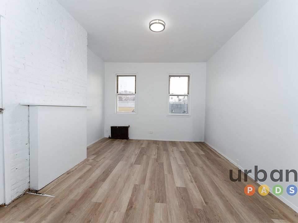 1st image of 32-19 Greenpoint Ave #3D