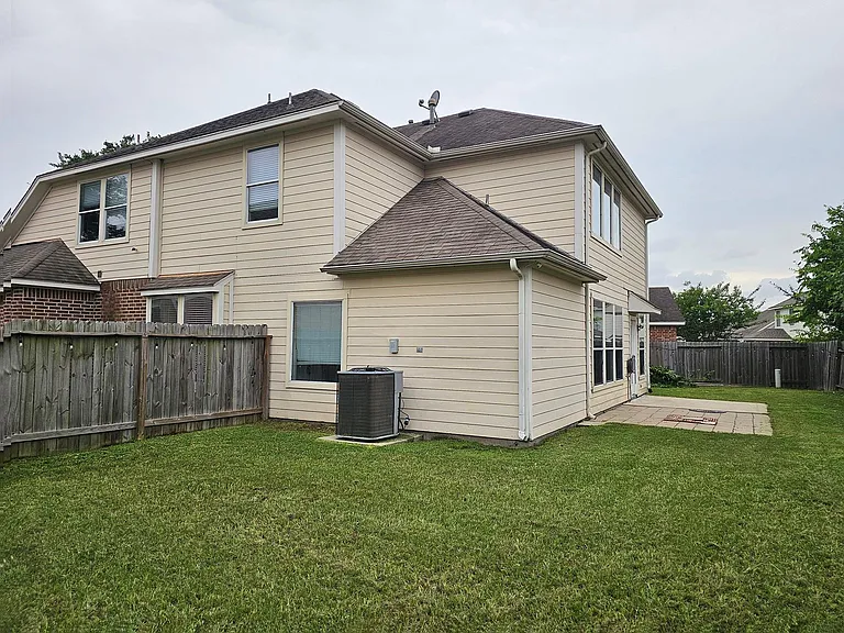 20810 Balmoral Glen Ln — Photo 33