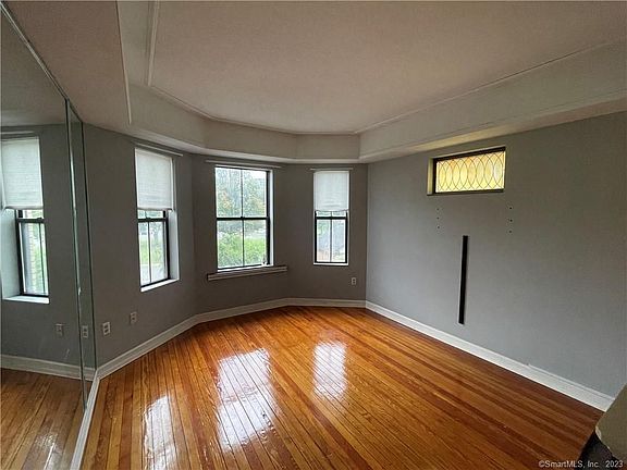 3rd image of 34 Essex St #2F