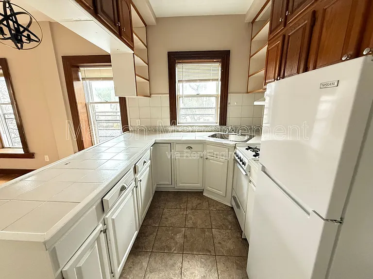 83 Meigs St #2A — Photo 5