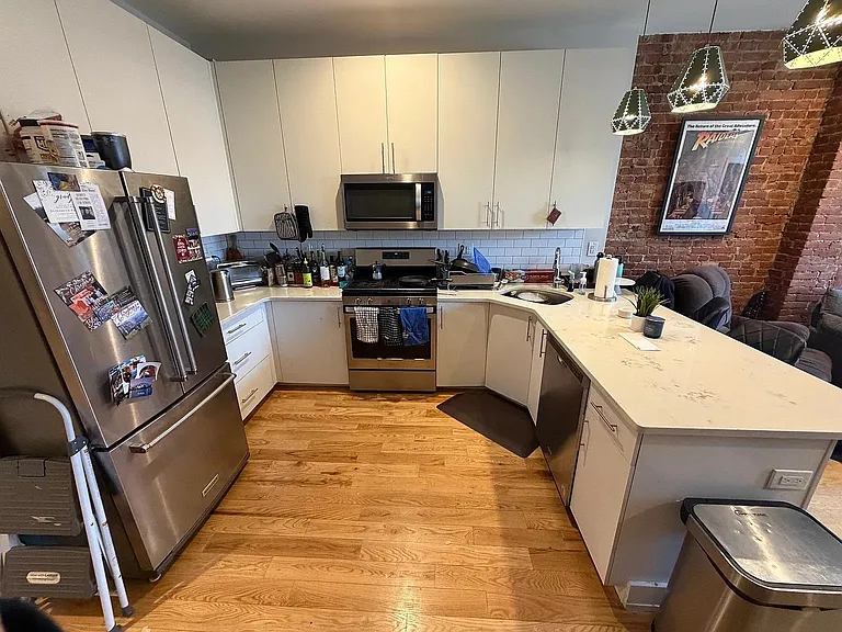 419 Washington St #2 — Photo 1