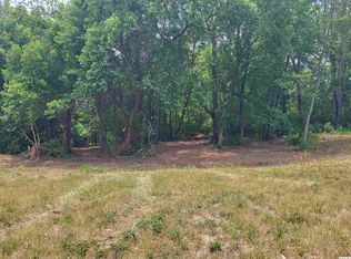 2610 Parkwood Dr, Quincy, IL 62305