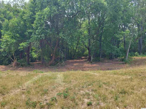 2610 Parkwood Dr, Quincy, IL 62305