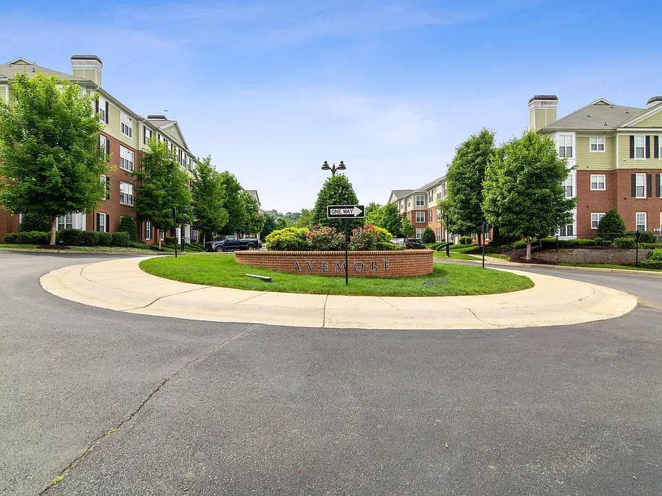 Avemore Apartment Homes