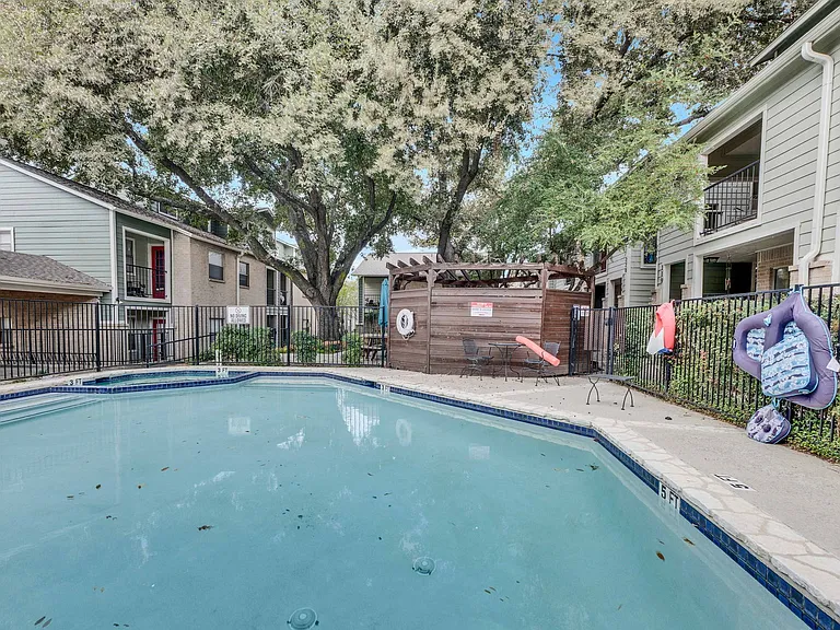 2104 Cullen Ave #207 — Photo 23