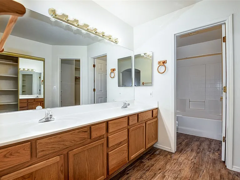 4261 N Tonopah Dr — Photo 15