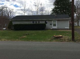 3 Kushner Ln, Ellenville, NY 12428
