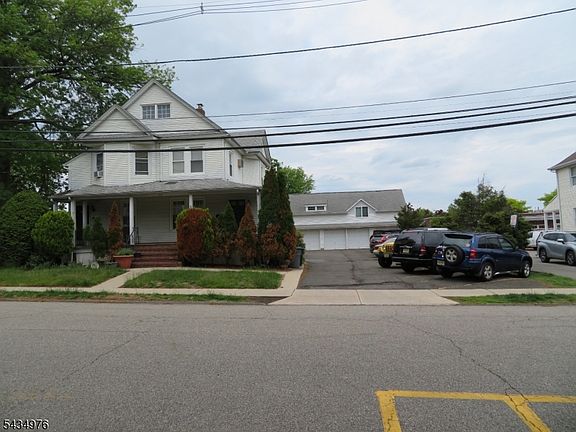 3rd image of 12 Bergen St