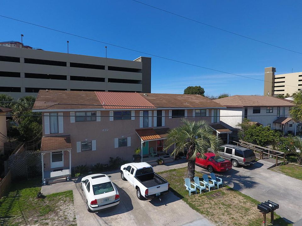 1st image of 632 Caladium Cir Unit C