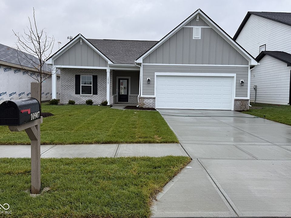 2nd image of 10907 Windy Lakes Way