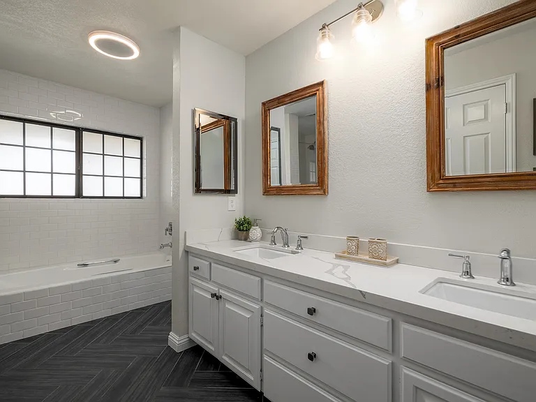 30092 Clearwater Dr — Photo 28