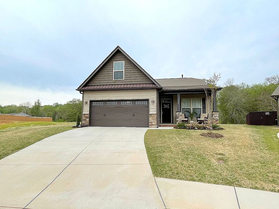 1st image of 380 Greymark Ln