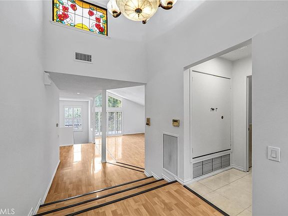 4th image of 3334 Oak Glen Dr
