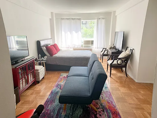 Rented by Metropolitan Property Group | media 2