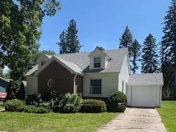 808 Grove Ave, Montevideo, MN 56265