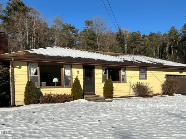 24 Bonner Drive, Queensbury, NY 12804