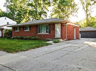 23496 Larkshire Dr, Farmington Hills, MI 48336