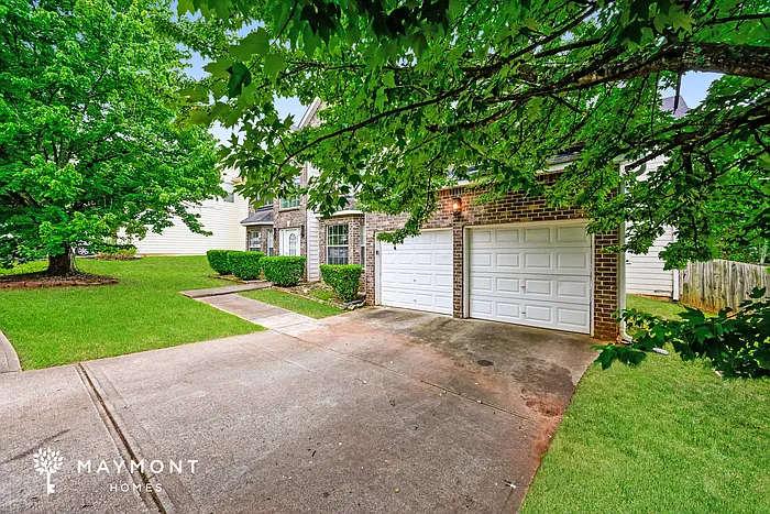 3701 Fremont Dr — Photo 2