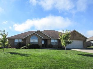 698 Becky St, Willard, MO 65781