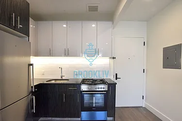 Rented by Tapiro Realty