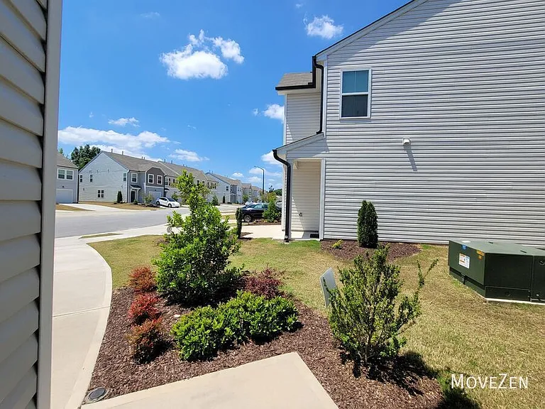 808 Falls Grove Trl — Photo 43