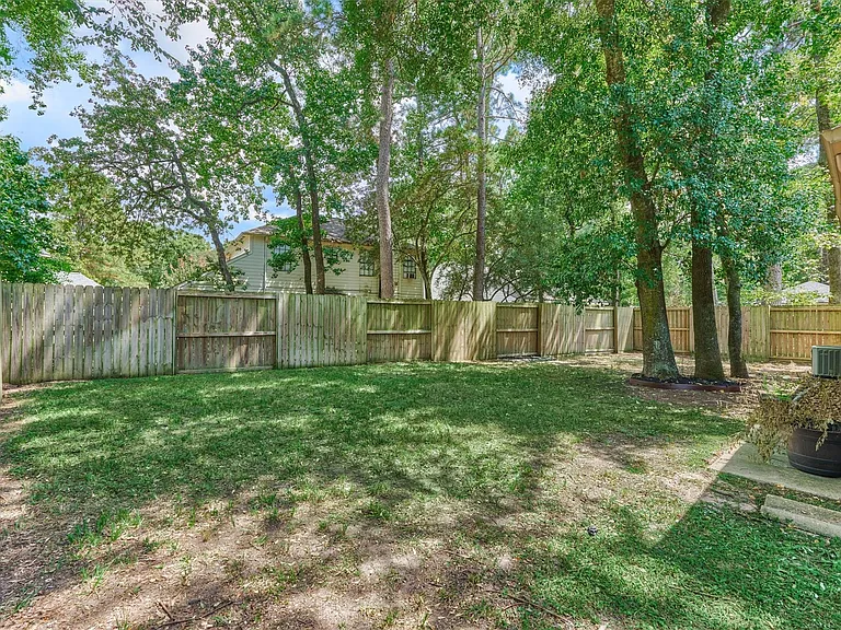 30 Cottage Grove Pl — Photo 35