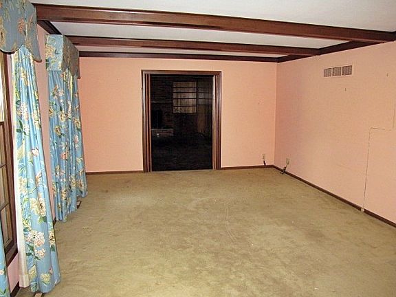3rd image of 2406 S Homer St