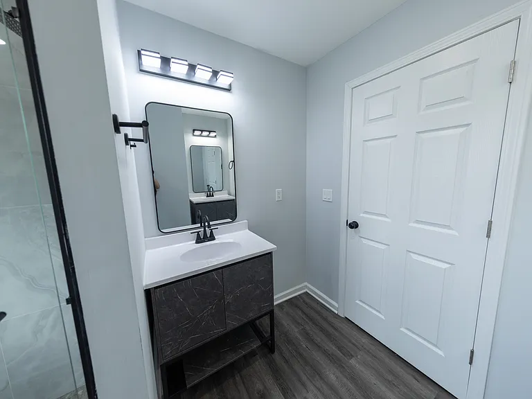 512 N Warren Ave — Photo 16