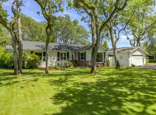 139 White Oak Dr, Medford, OR 97504